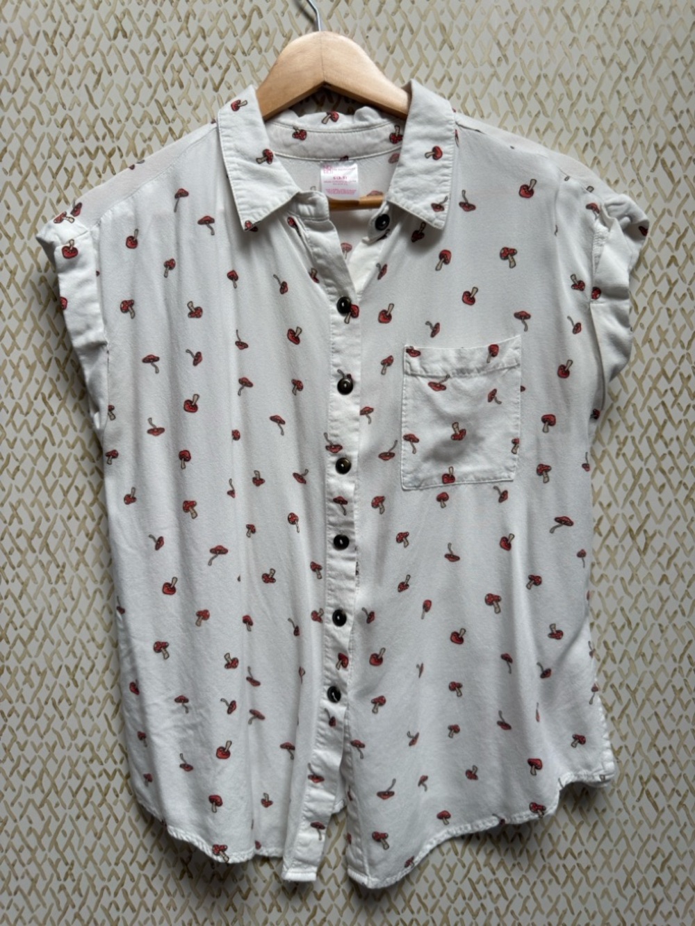 No Boundaries Mushroom Print Button Down Top White Fairy Forest Cottagecore S